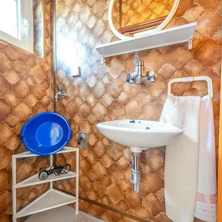 Klavdija Apartment *