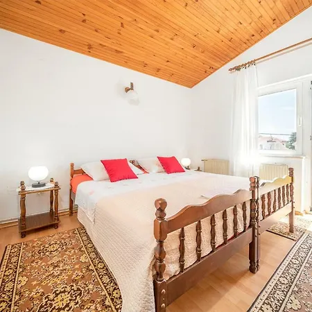 Apartment Klavdija Vodice