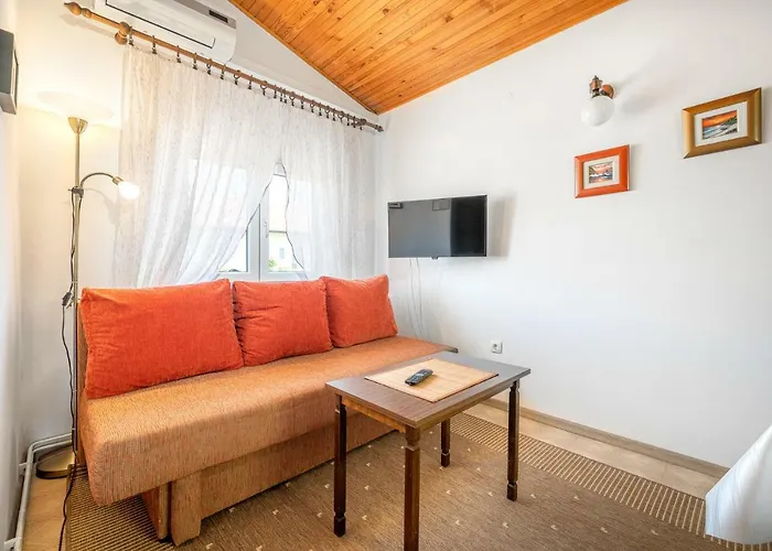 Apartment Klavdija *